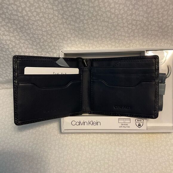 CALVIN KLEIN NAVY SLIMFOLD WALLET With Key Fold - Picture 2 of 4